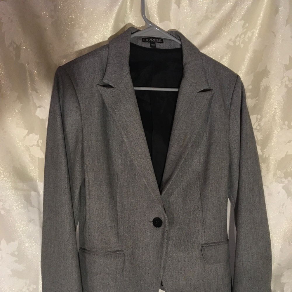 Grey blazer
